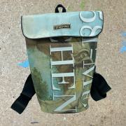 Rucksack mittel - LKW Plane blau gesprenkelt.