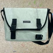 Messenger Bag Urban Life Perfekt Gebrauchtplane und Segel