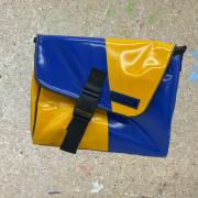 Messenger Bag Urban Life Barca - Gebrauchtplane gelb-blau