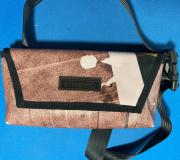 Bodybag aus gebrauchter Plane